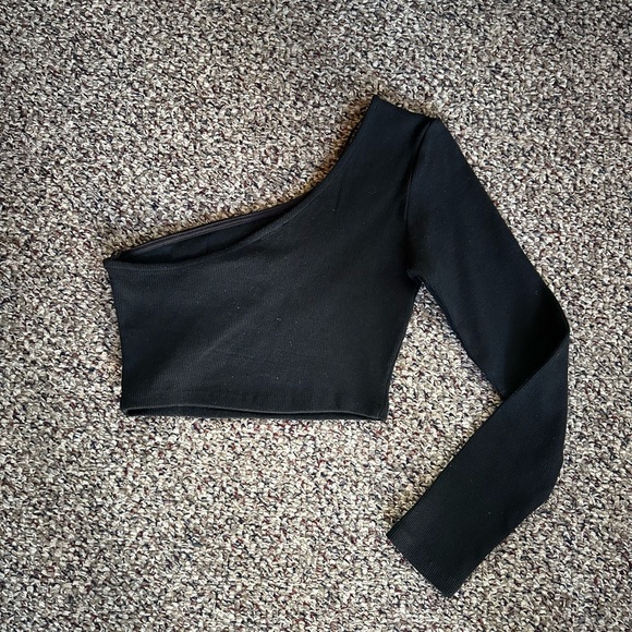 Princess Polly One Shoulder top - Picture 2 of 3